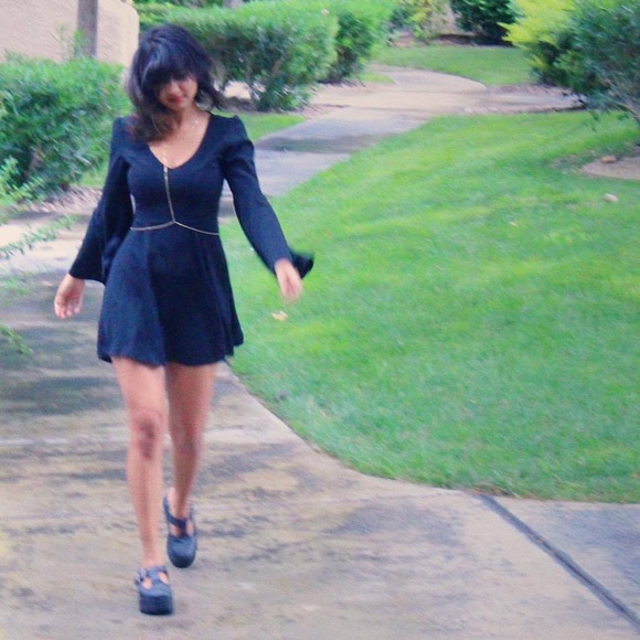 Meet your Posher, Maisha - Picture 1 of 1